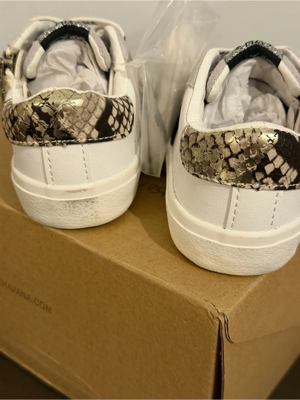 Vintage Havana Gloria White & Gray Sneakers w/ Black Star & Snake Print Sz 9